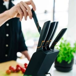 Fiskars Edge Knife Block With 5 Knives -Kitchencia Shop 1003099 FiskarsEMEA 03 edge knife block with 5 knives