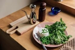 Ferm LIVING Pebble Grinder, Dark Brown -Kitchencia Shop 3 pastaa helmikuu 23 7