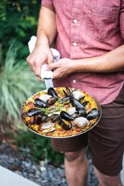 De Buyer Mineral B Steak Pan 28 Cm -Kitchencia Shop 5616 ambiance 4