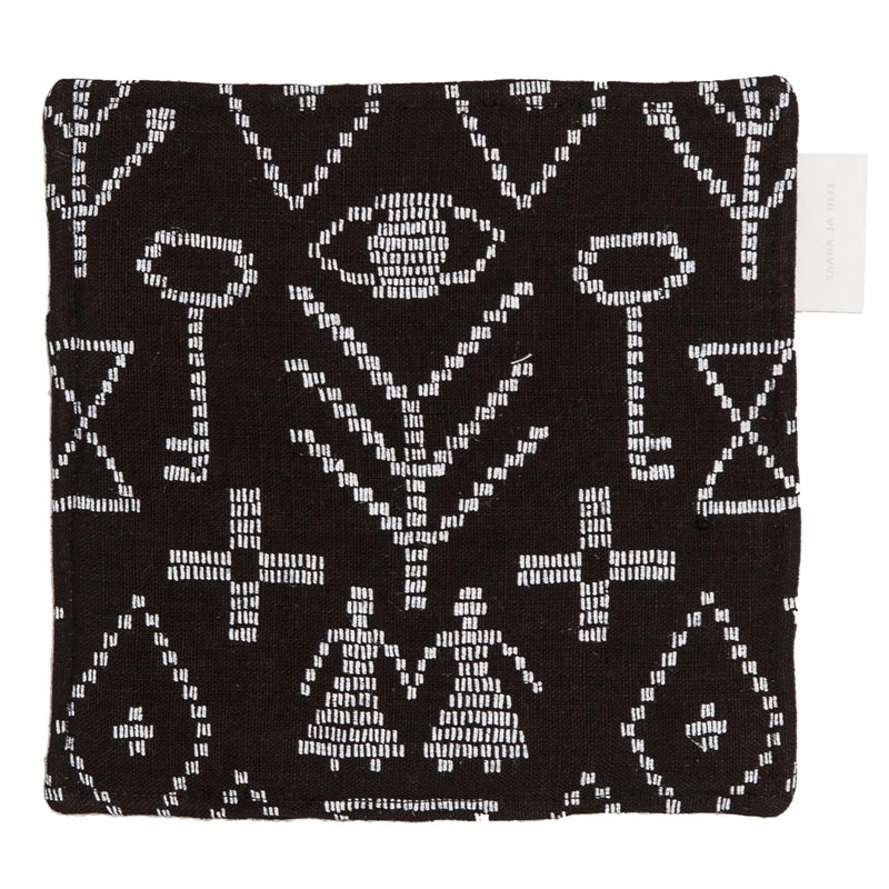 Saana Ja Olli Maailman Synty Pot Holder/trivet, Black 3 Saana Ja Olli Maailman Synty Pot Holder/trivet, Black
