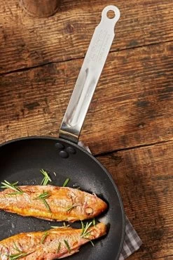 De Buyer Choc Intense Round Frying Pan 20 Cm -Kitchencia Shop 8760 ambiance 7