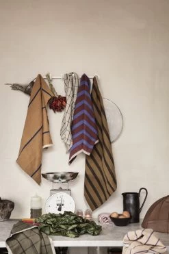 Ferm LIVING Hale Tea Towel, Sugar Kelp - Black -Kitchencia Shop 96 1783