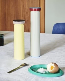HAY Salt & Pepper Mill, L, Light Grey -Kitchencia Shop Ellipse Tray XS green Sunday Cutlery Salt and Pepper L light grey Salt and Pepper M yellow