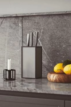 By Lassen K'Block Knife Holder/container, Dark Grey -Kitchencia Shop Heg Mller 210622 byLassen Sllerd og kvanum10704