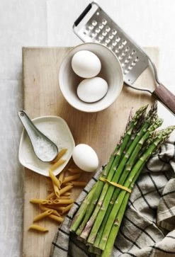 Ferm LIVING Hale Tea Towel, Sand - Black -Kitchencia Shop Ruoka5 kevat20 suvik