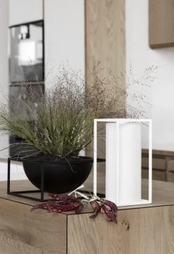 By Lassen Kubus Roll'in Kitchen Paper Holder, White -Kitchencia Shop by lassen k kkenrulle0149